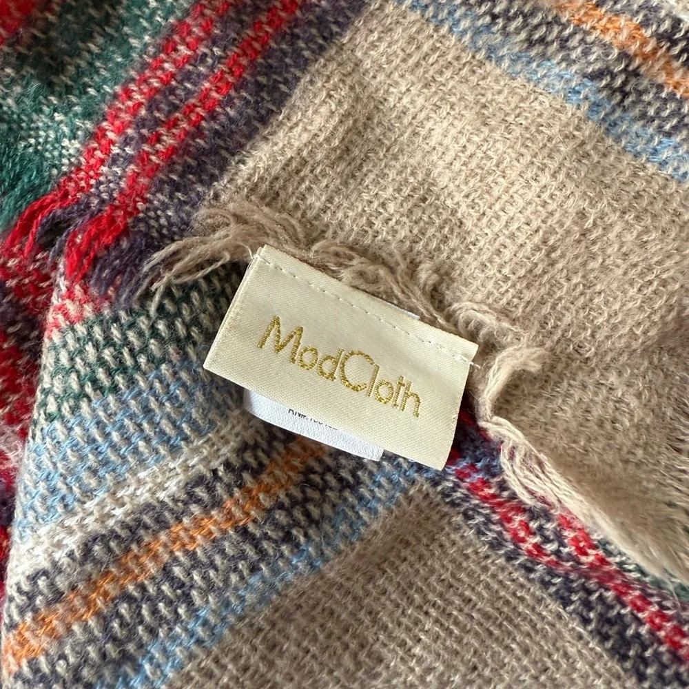 Modcloth Loch and Key Blanket Scarf Tartan Plaid